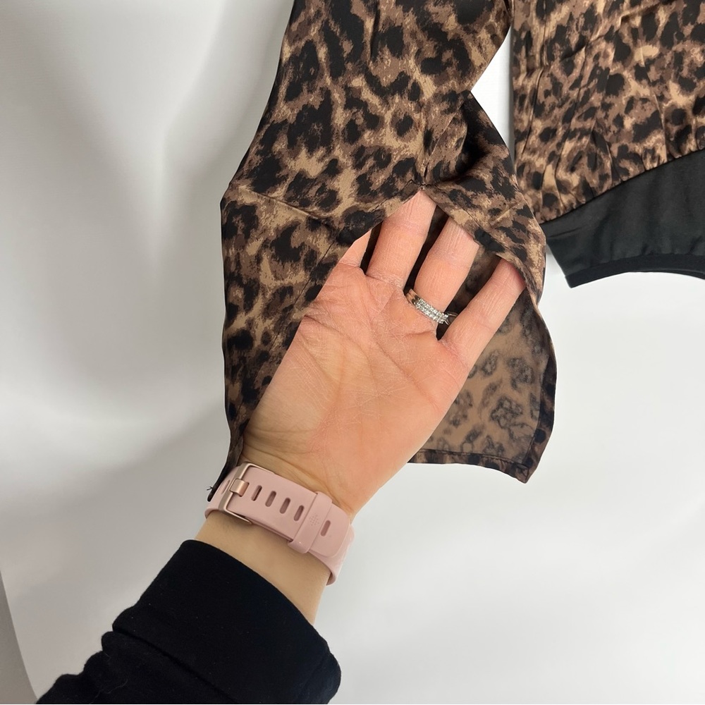 NWT Good American Flowing Faux Wrap Leopard Bodysuit Small - Picture 10 of 12